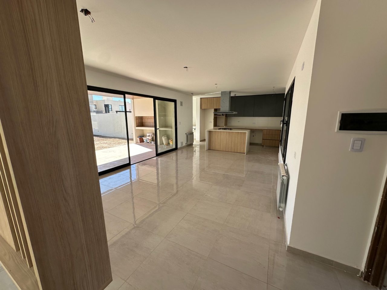 CASA 2 DORMITORIOS – DOCTA URBANIZACIÓN INTELIGENTE