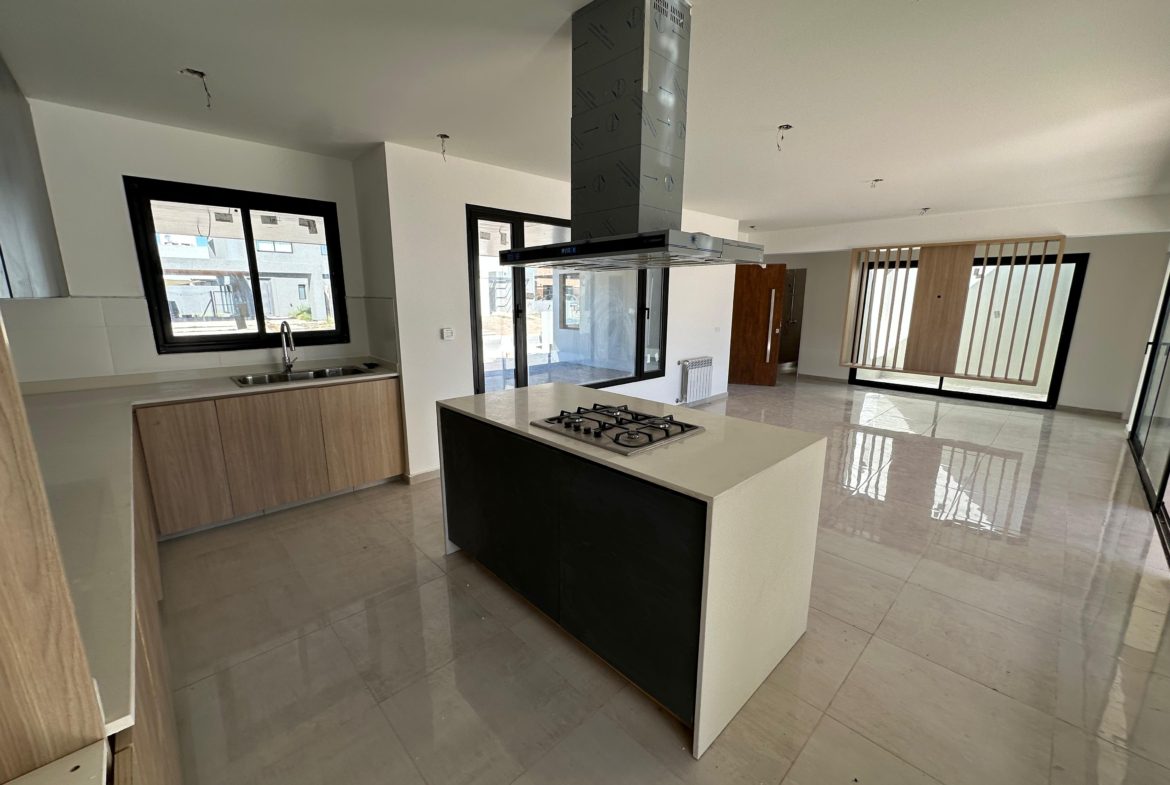 CASA 2 DORMITORIOS – DOCTA URBANIZACIÓN INTELIGENTE