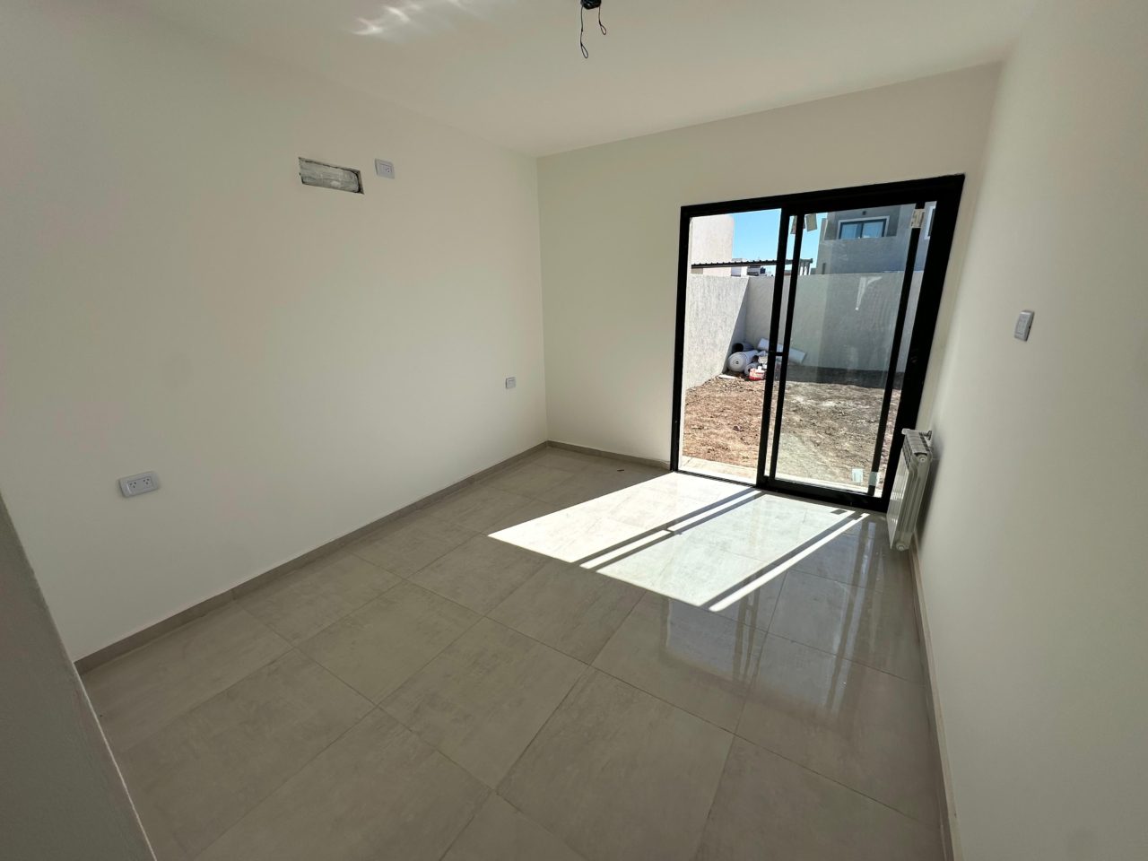 CASA 2 DORMITORIOS – DOCTA URBANIZACIÓN INTELIGENTE