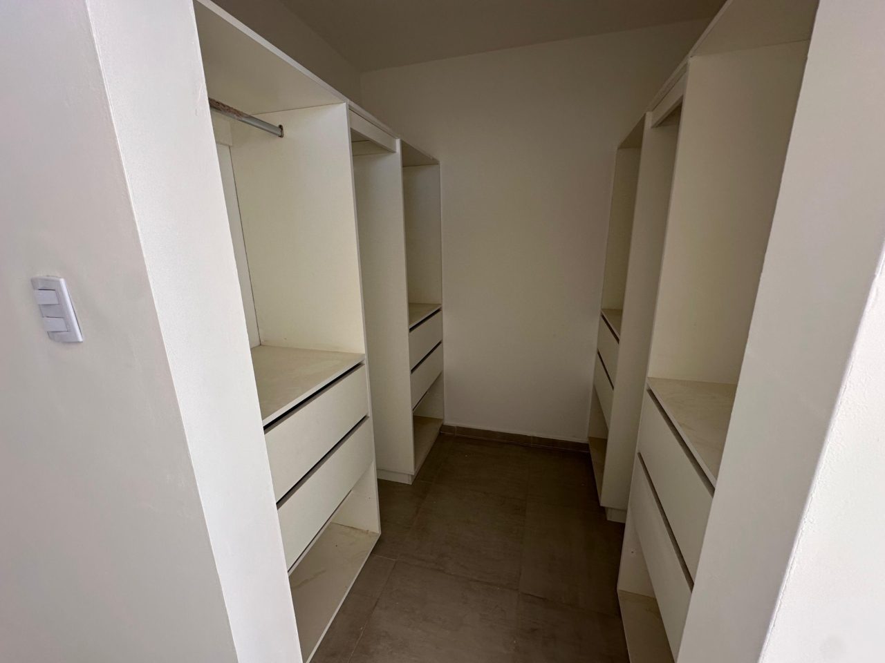 CASA 2 DORMITORIOS – DOCTA URBANIZACIÓN INTELIGENTE