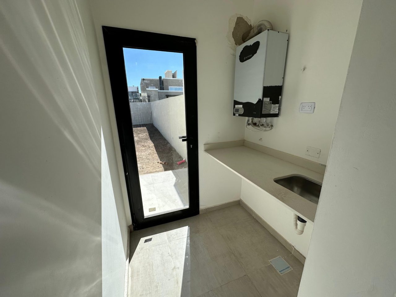 CASA 2 DORMITORIOS – DOCTA URBANIZACIÓN INTELIGENTE