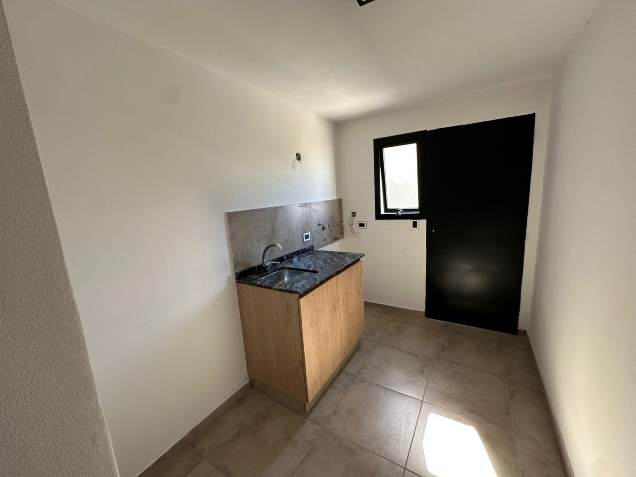 CASA 3 DORMITORIOS – DOCTA URBANIZACIÓN INTELIGENTE, A ESTRENAR