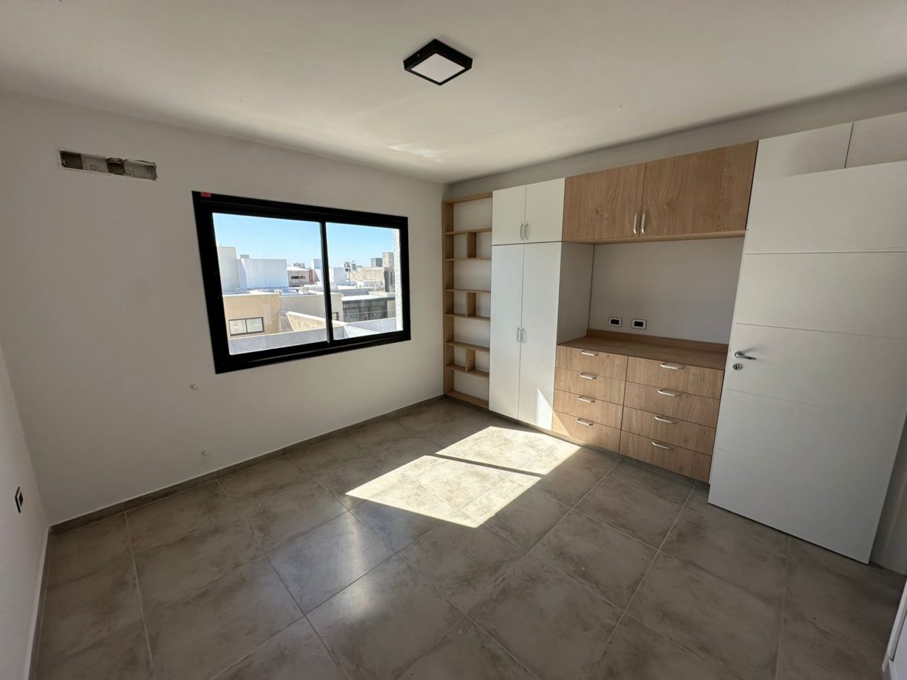 CASA 3 DORMITORIOS – DOCTA URBANIZACIÓN INTELIGENTE, A ESTRENAR