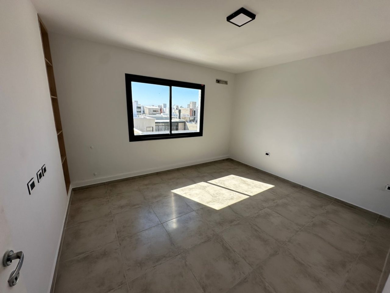 CASA 3 DORMITORIOS – DOCTA URBANIZACIÓN INTELIGENTE, A ESTRENAR
