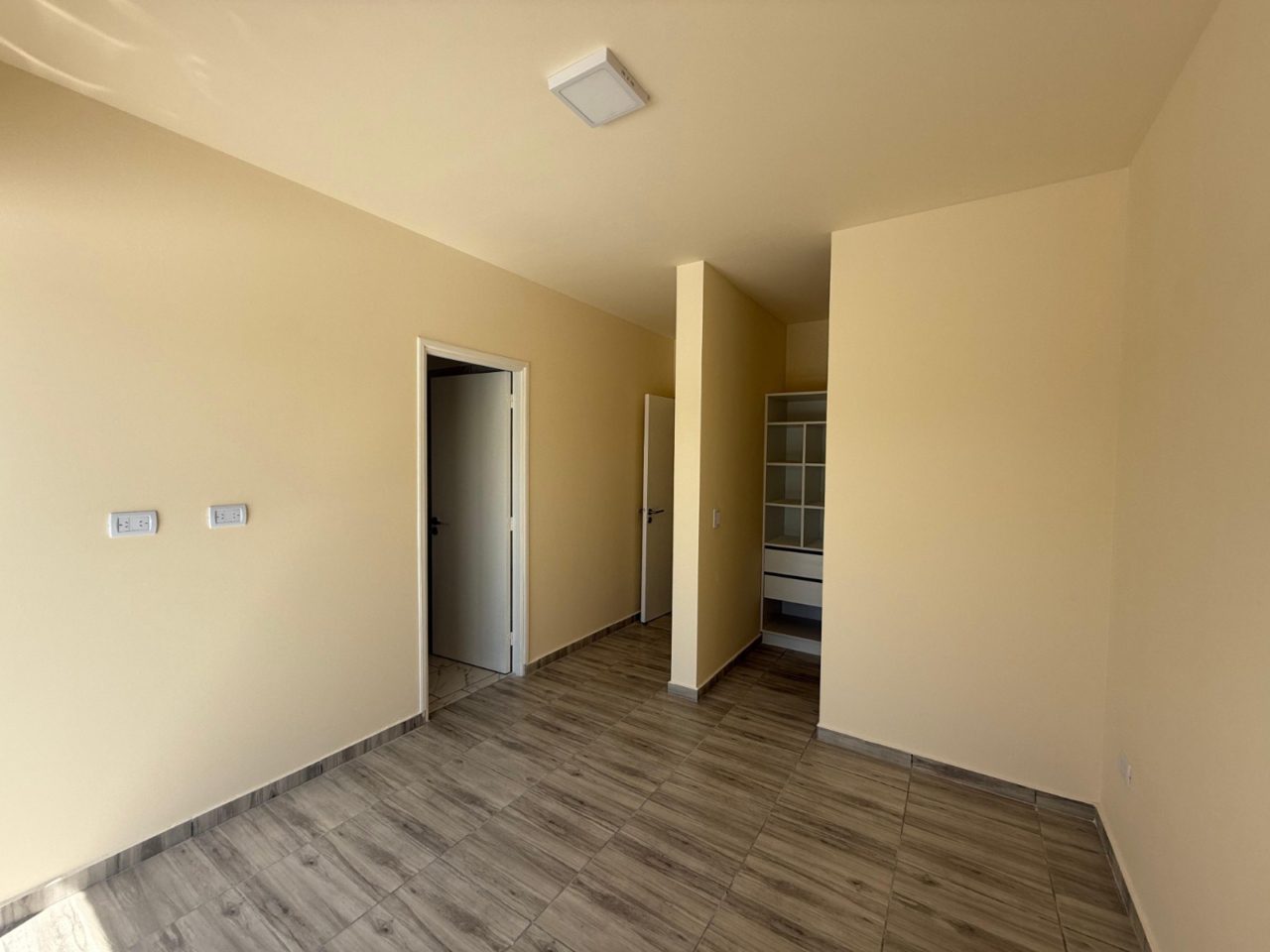 DUPLEX 3 DORMITORIOS – DOCTA URBANIZACIÓN INTELIGENTE, A ESTRENAR