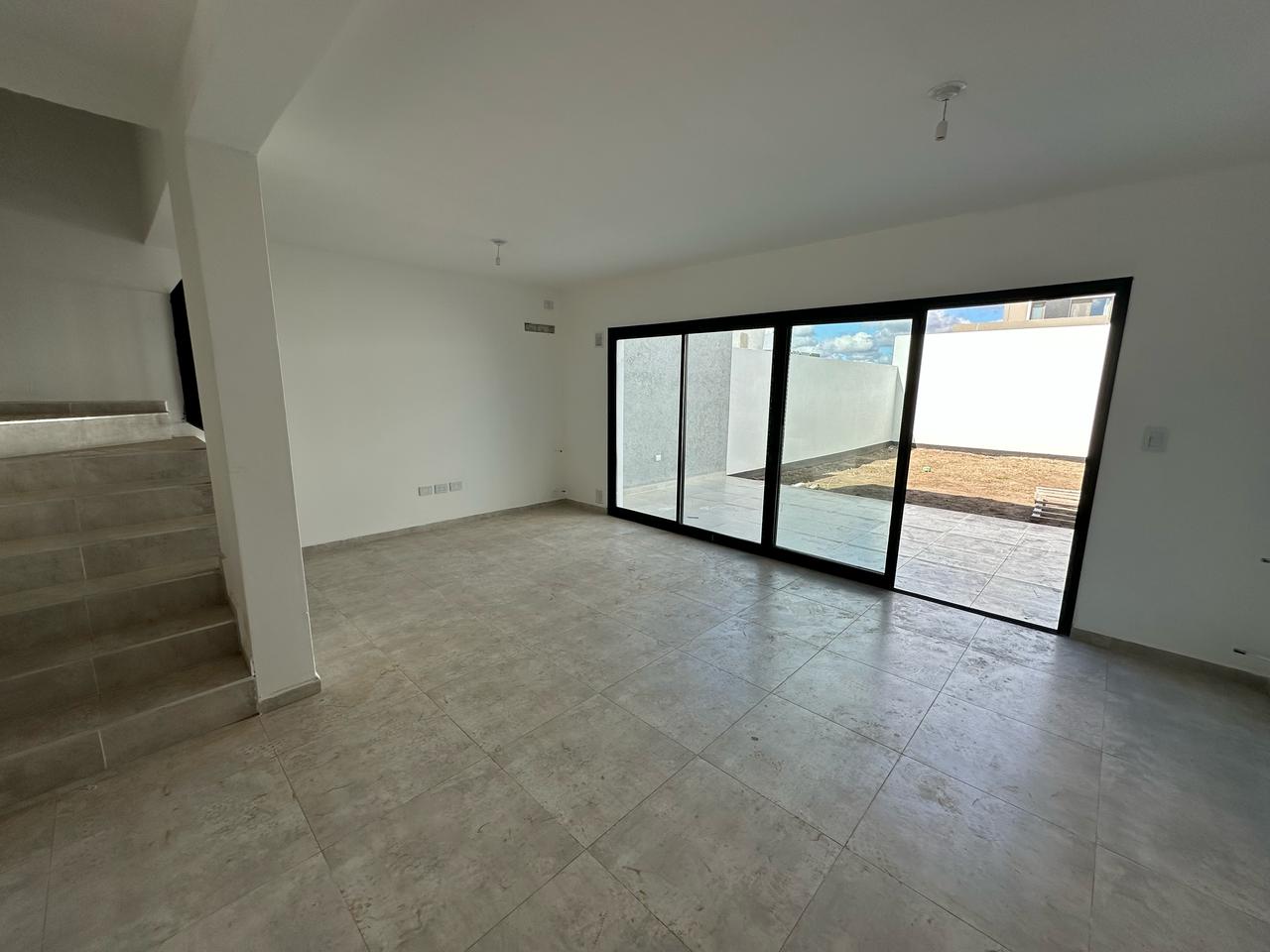 DUPLEX 3 DORMITORIOS – DOCTA URBANIZACIÓN INTELIGENTE