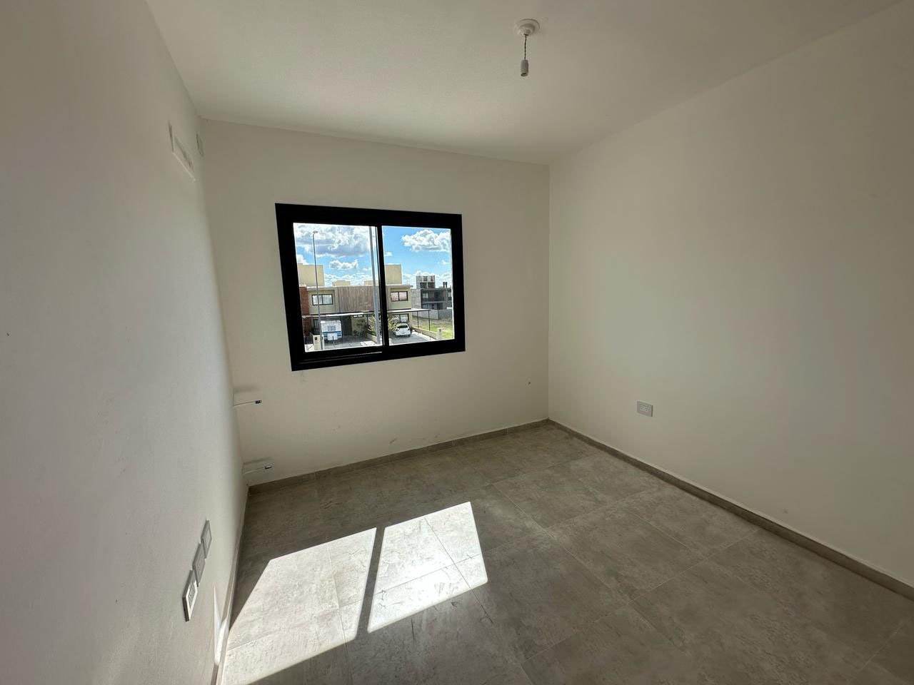 DUPLEX 3 DORMITORIOS – DOCTA URBANIZACIÓN INTELIGENTE