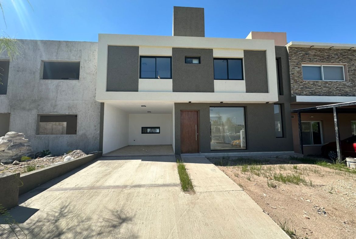 CASA 3 DORMITORIOS C/ PILETA – DOCTA URBANIZACIÓN INTELIGENTE, SECTOR MALAGUEÑO