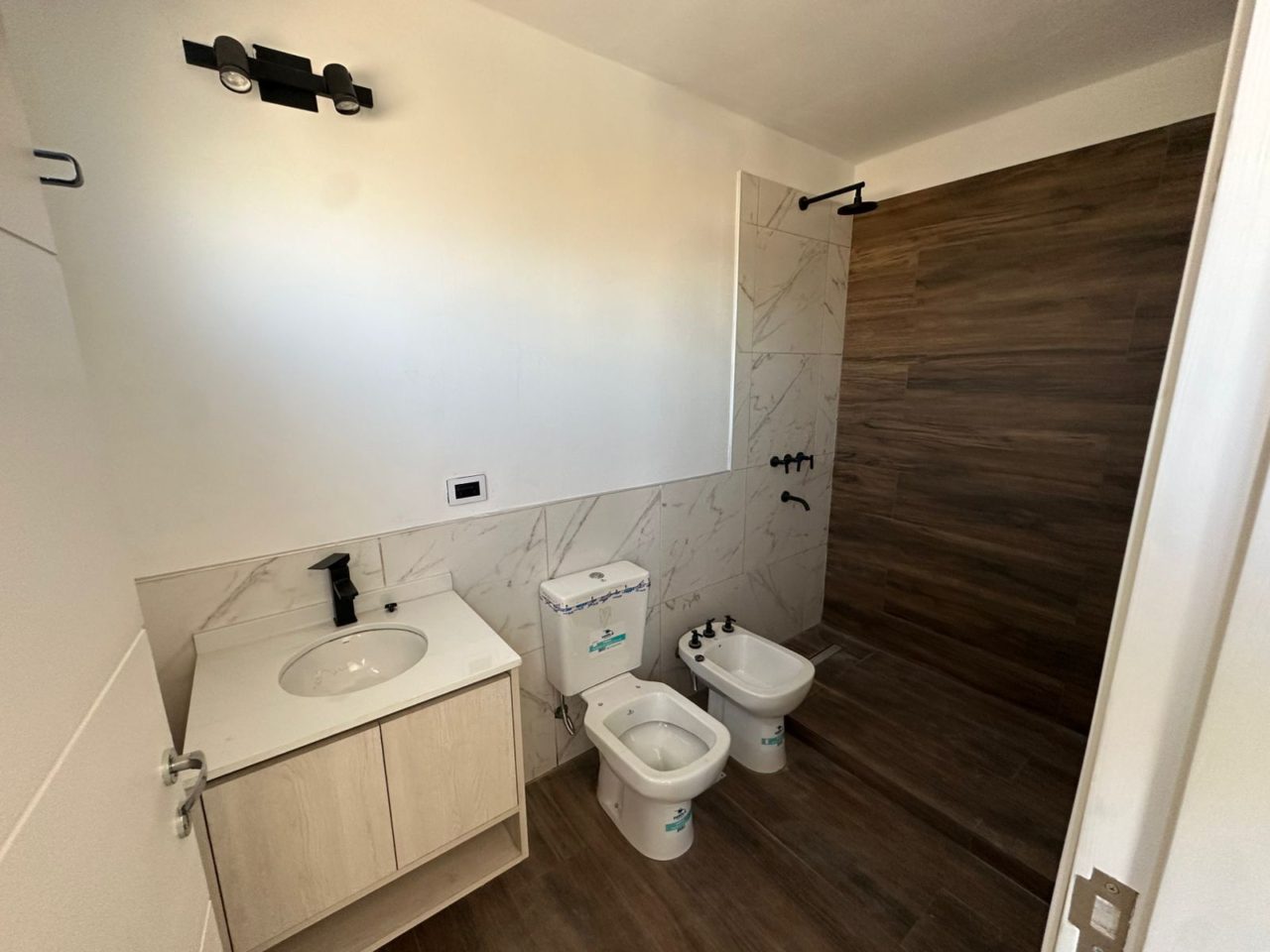 CASA 3 DORMITORIOS C/ PILETA – DOCTA URBANIZACIÓN INTELIGENTE, SECTOR MALAGUEÑO