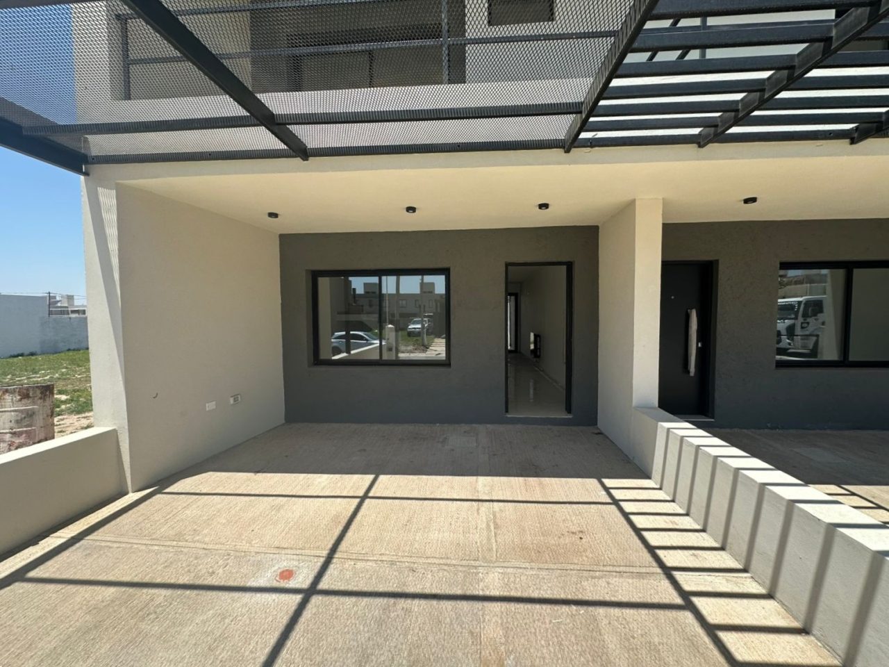 DUPLEX 2 DORMITORIOS – DOCTA URBANIZACIÓN INTELIGENTE, SECTOR MALAGUEÑO