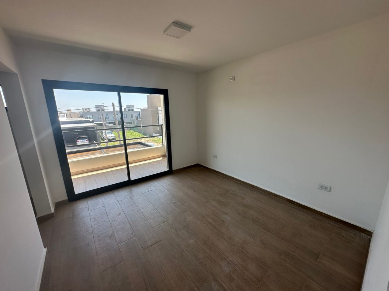 DUPLEX 2 DORMITORIOS – DOCTA URBANIZACIÓN INTELIGENTE, SECTOR MALAGUEÑO