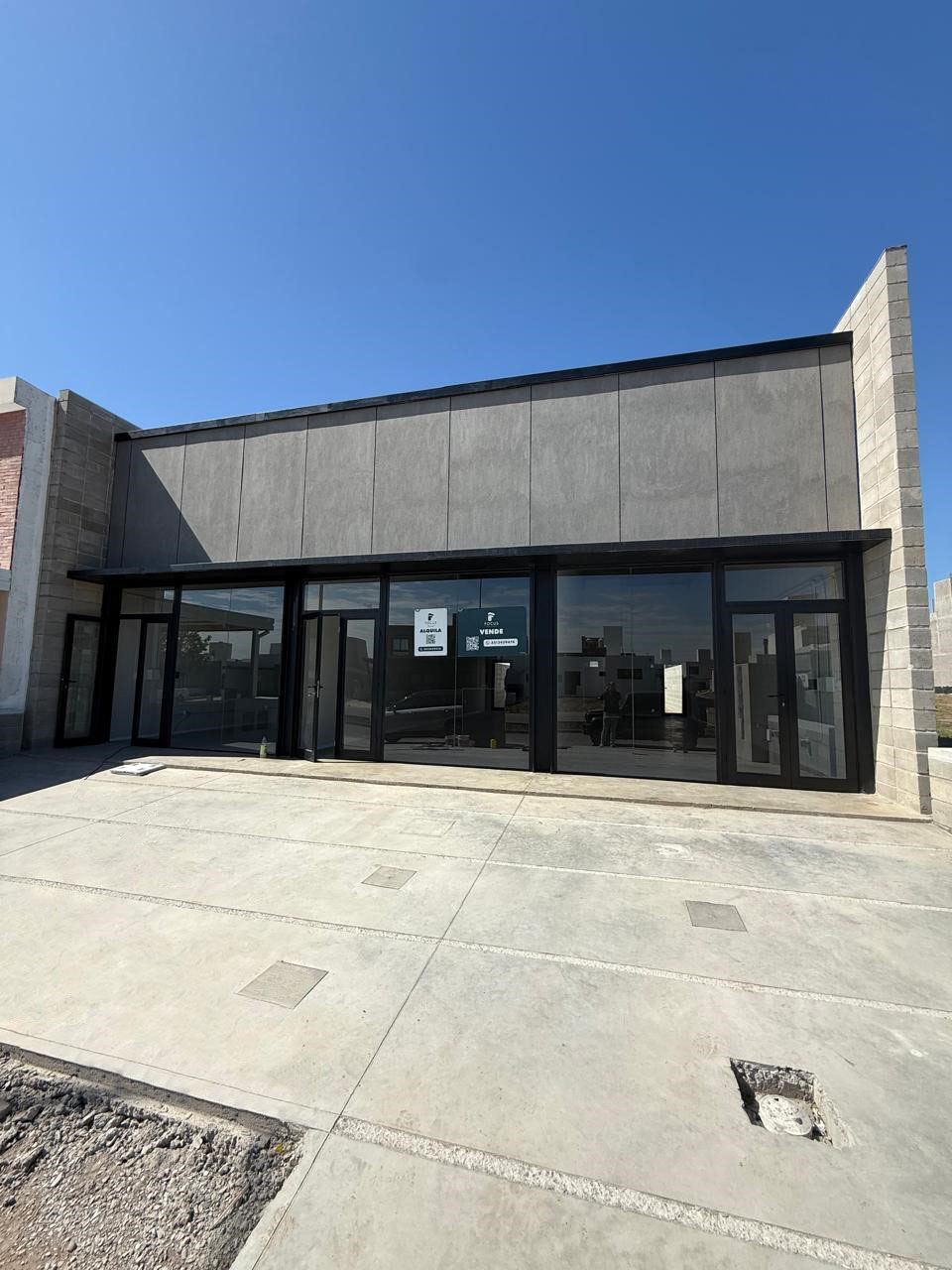 LOCAL COMERCIAL, 55m2 – DOCTA URBANIZACIÓN INTELIGENTE
