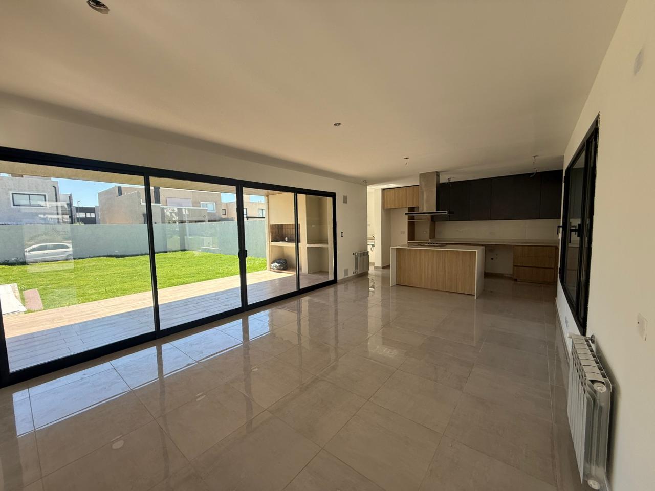 CASA 2 DORMITORIOS – DOCTA URBANIZACIÓN INTELIGENTE