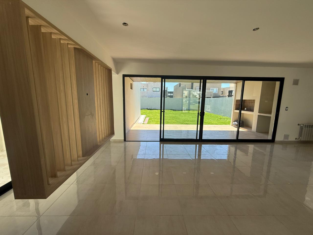 CASA 2 DORMITORIOS – DOCTA URBANIZACIÓN INTELIGENTE