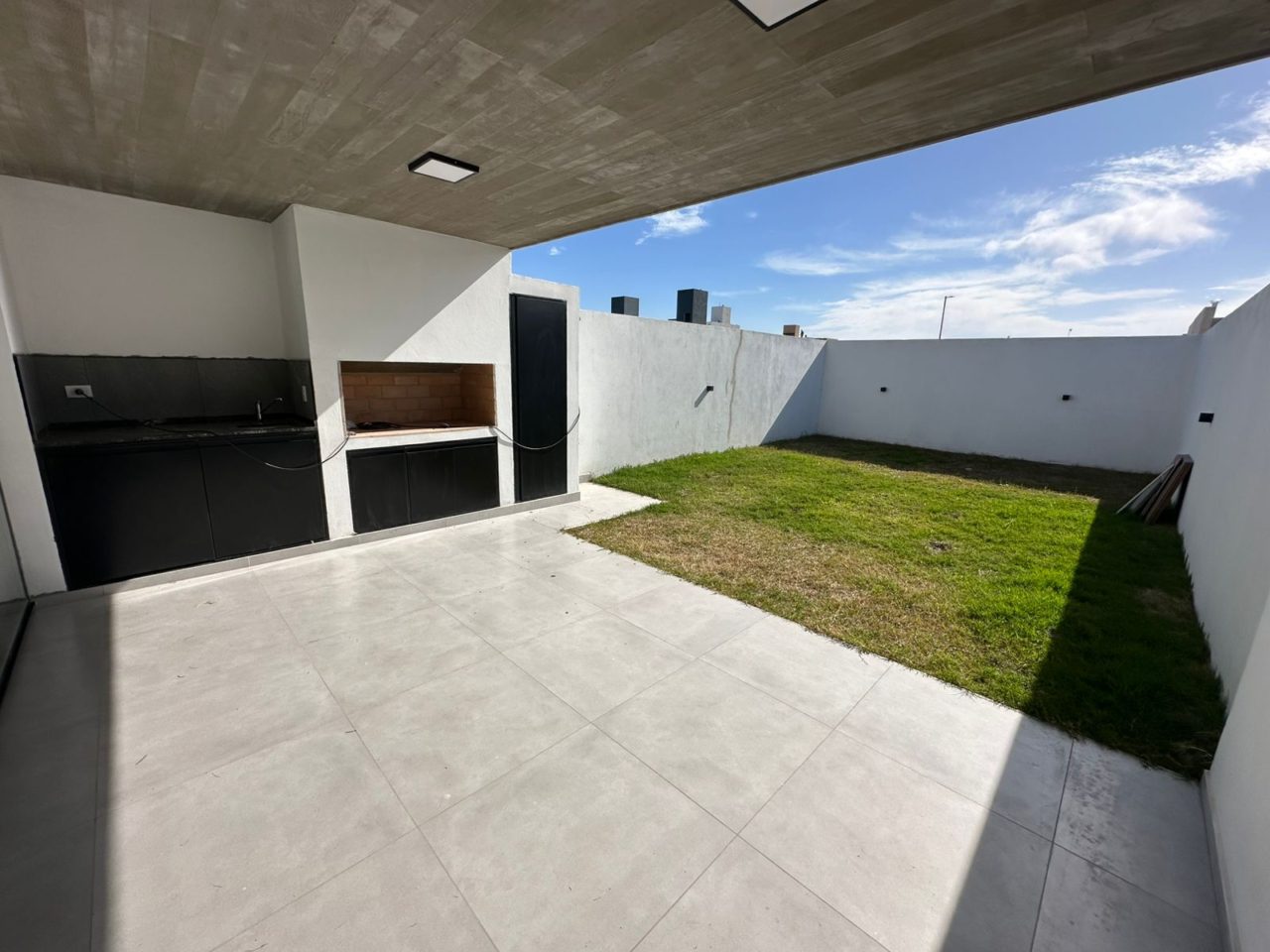 DUPLEX DE CATEGORÍA, 3 DORMITORIOS – DOCTA URBANIZACIÓN INTELIGENTE