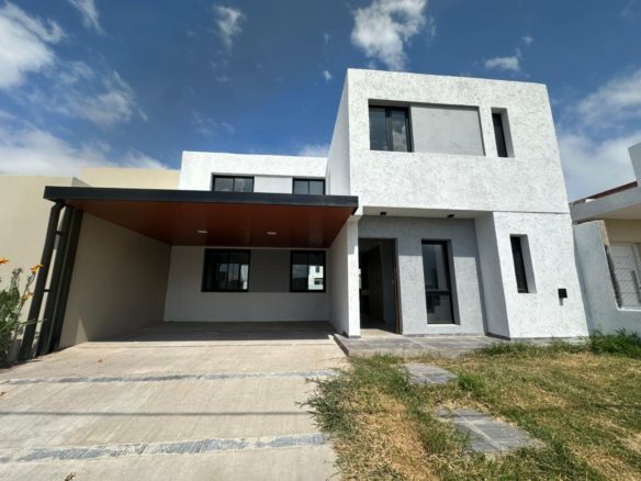 CASA 3 DORMITORIOS, FRENTE A ESPACIO VERDE – DOCTA URBANIZACIÓN INTELIGENTE, SECTOR MALAGUEÑO