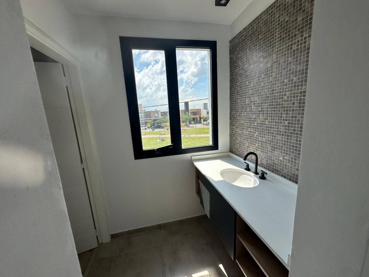 CASA 3 DORMITORIOS, FRENTE A ESPACIO VERDE – DOCTA URBANIZACIÓN INTELIGENTE, SECTOR MALAGUEÑO