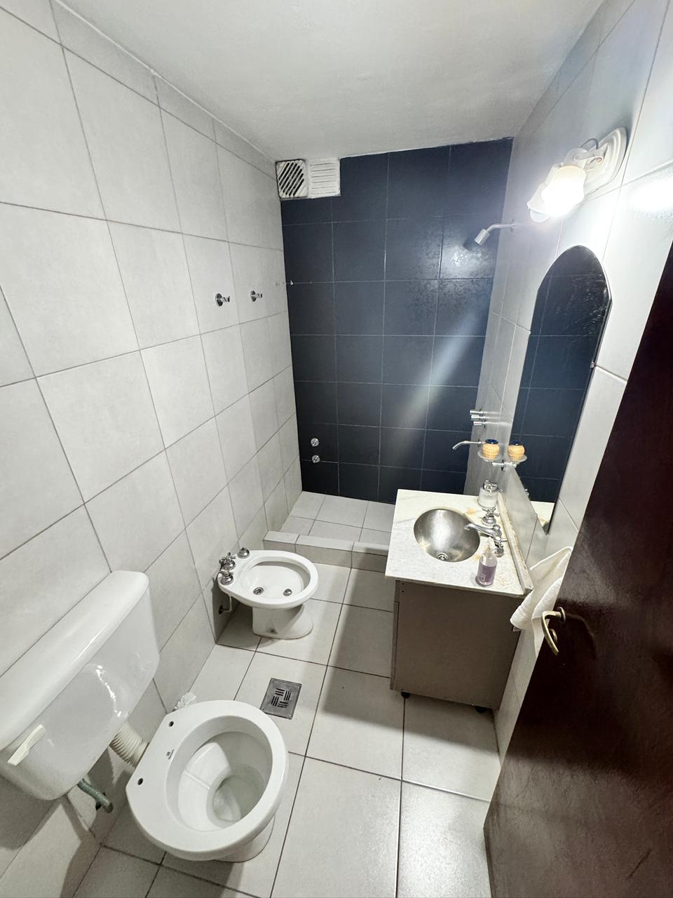 DEPARTAMENTO 2 DORMITORIOS C/ COCHERA – B° VILLA CABRERA