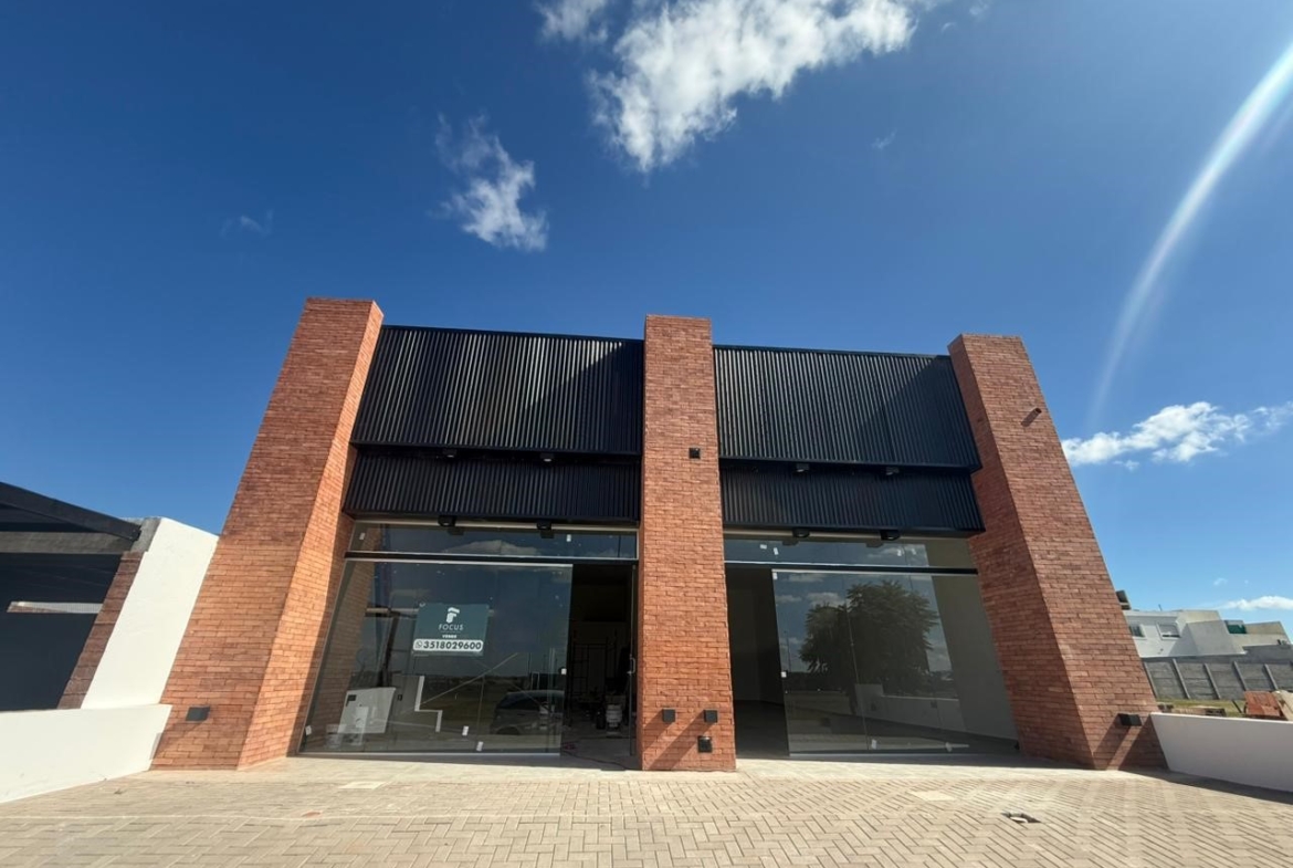 LOCAL COMERCIAL 120m2 – DOCTA URBANIZACIÓN INTELIGENTE, EXCELENTE UBICACIÓN