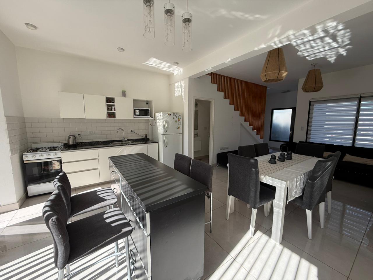 DUPLEX 2 DORMITORIOS – DOCTA URBANIZACIÓN INTELIGENTE, SECTOR MALAGUEÑO