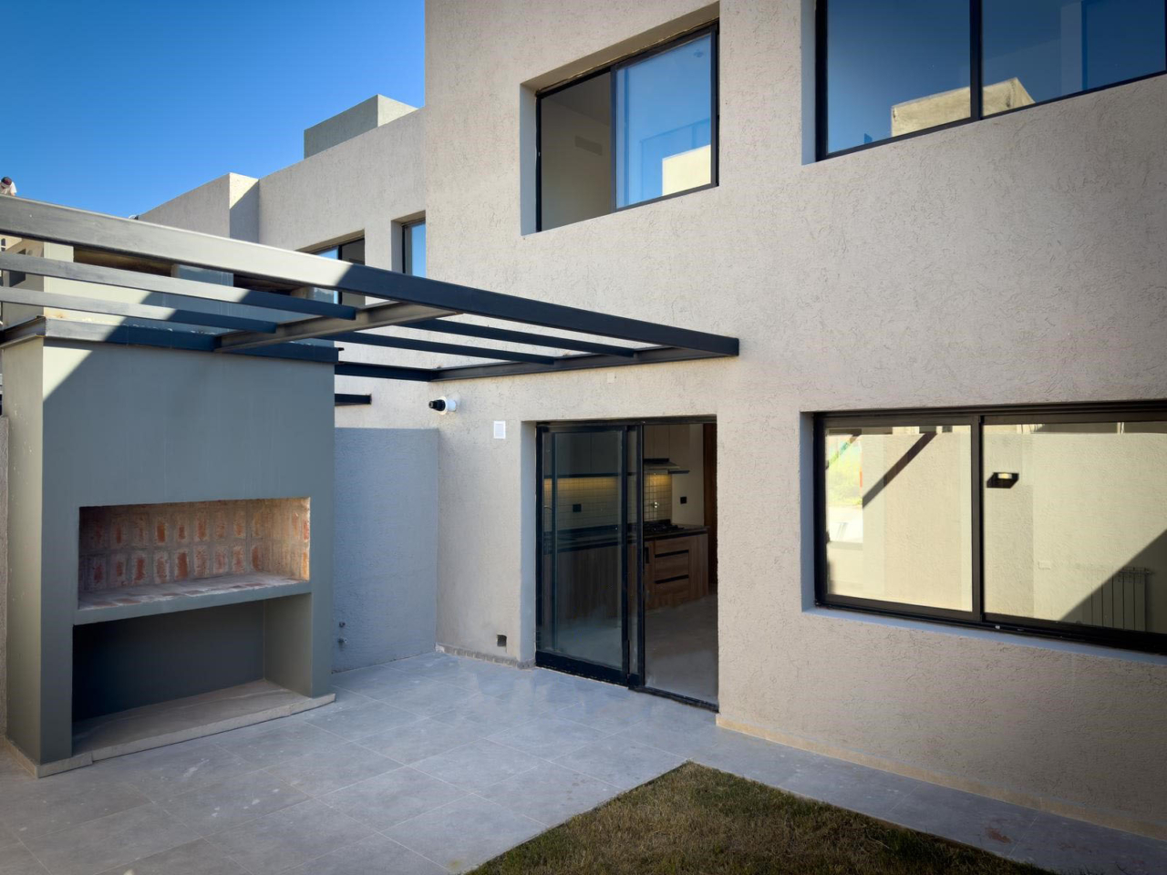 DUPLEX 2 DORMITORIOS – HOUSING SAVONA, DOCTA URBANIZACIÓN INTELIGENTE