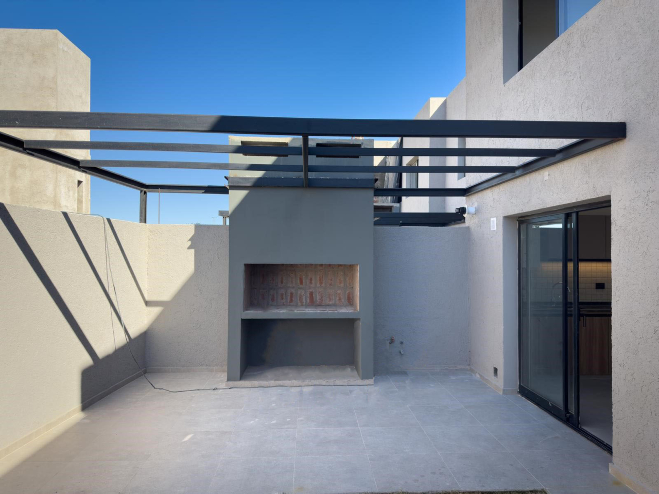 DUPLEX 2 DORMITORIOS – HOUSING SAVONA, DOCTA URBANIZACIÓN INTELIGENTE