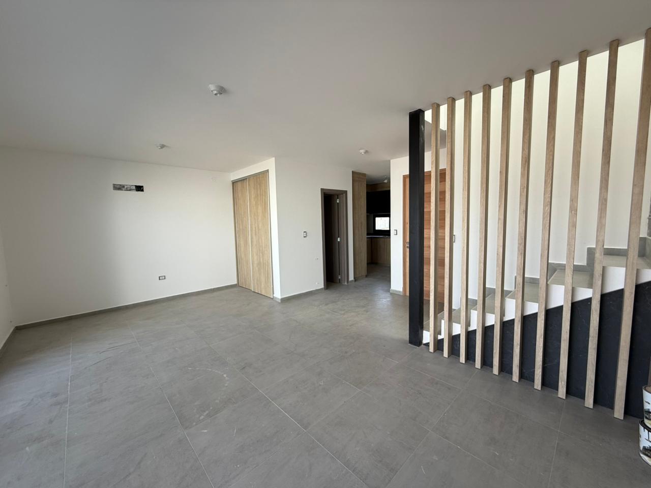 DUPLEX 3 DORMITORIOS – MANANTIALES II
