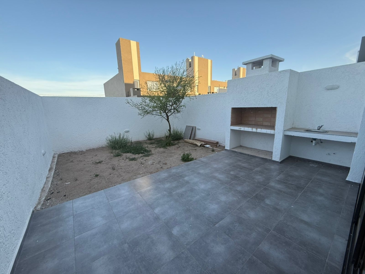 DUPLEX 3 DORMITORIOS – SOLARES DE MANANTIALES