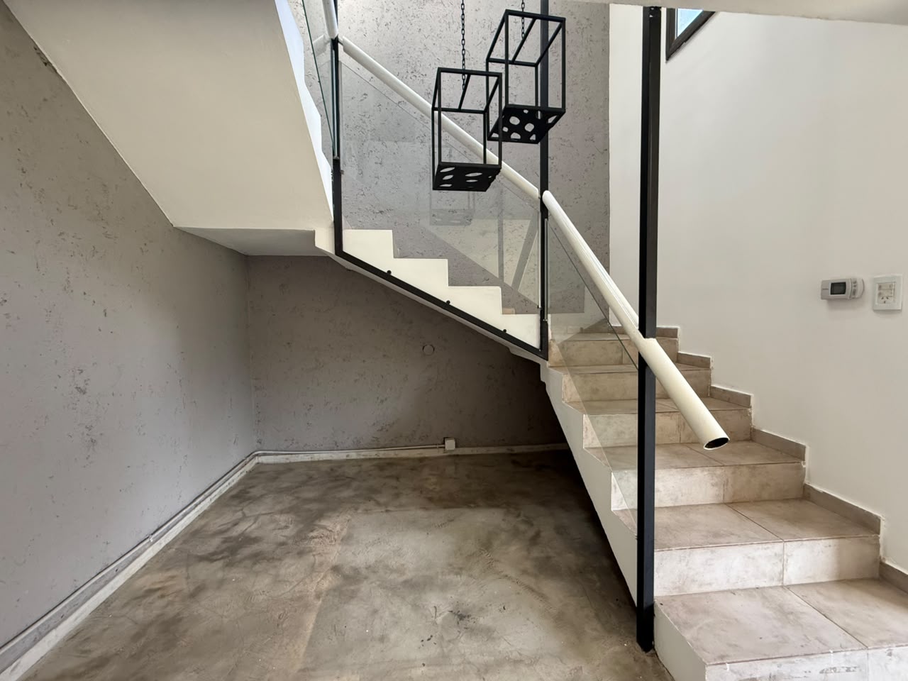 CASA DE CATEGORÍA, 3 DORMITORIOS – LAS CAÑITAS BARRIO PRIVADO, MALAGUEÑO