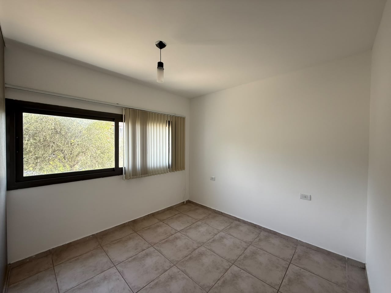 CASA DE CATEGORÍA, 3 DORMITORIOS – LAS CAÑITAS BARRIO PRIVADO, MALAGUEÑO