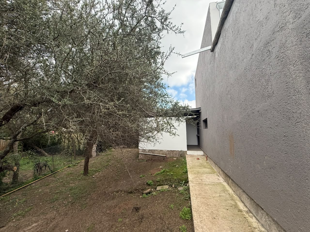 CASA DE CATEGORÍA, 3 DORMITORIOS – LAS CAÑITAS BARRIO PRIVADO, MALAGUEÑO