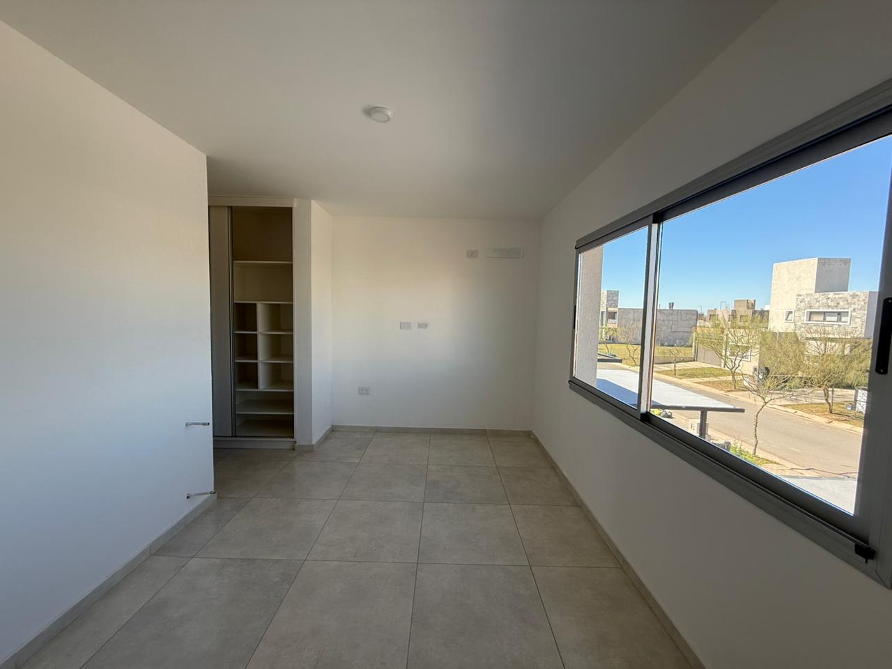 DUPLEX 3 DORMITORIOS – DOCTA URBANIZACIÓN INTELIGENTE, ETAPA 2