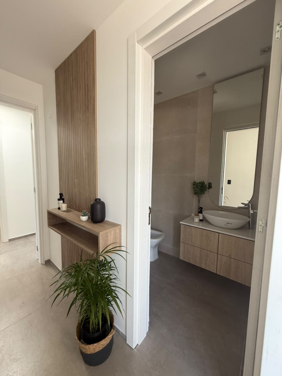 CASA DE CATEGORÍA, 2 DORMITORIOS – DOCTA URBANIZACIÓN INTELIGENTE, SECTOR MALAGUEÑO