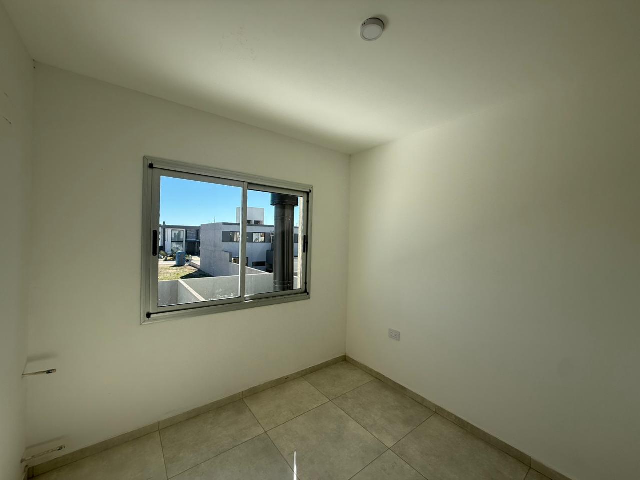 DUPLEX 3 DORMITORIOS – DOCTA URBANIZACIÓN INTELIGENTE, ETAPA 2