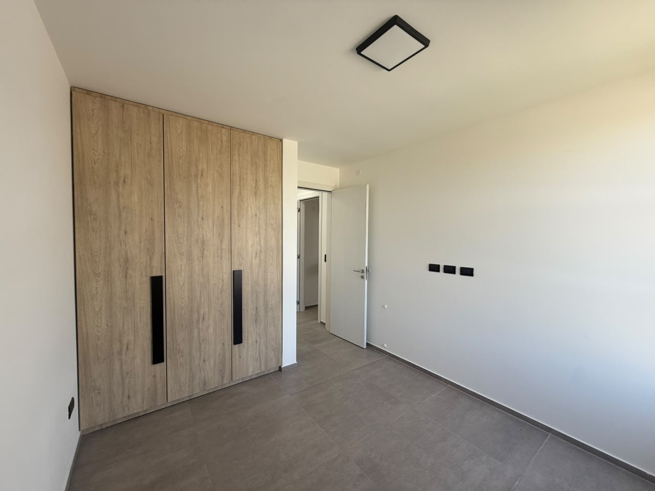 CASA DE CATEGORÍA, 2 DORMITORIOS – DOCTA URBANIZACIÓN INTELIGENTE, SECTOR MALAGUEÑO