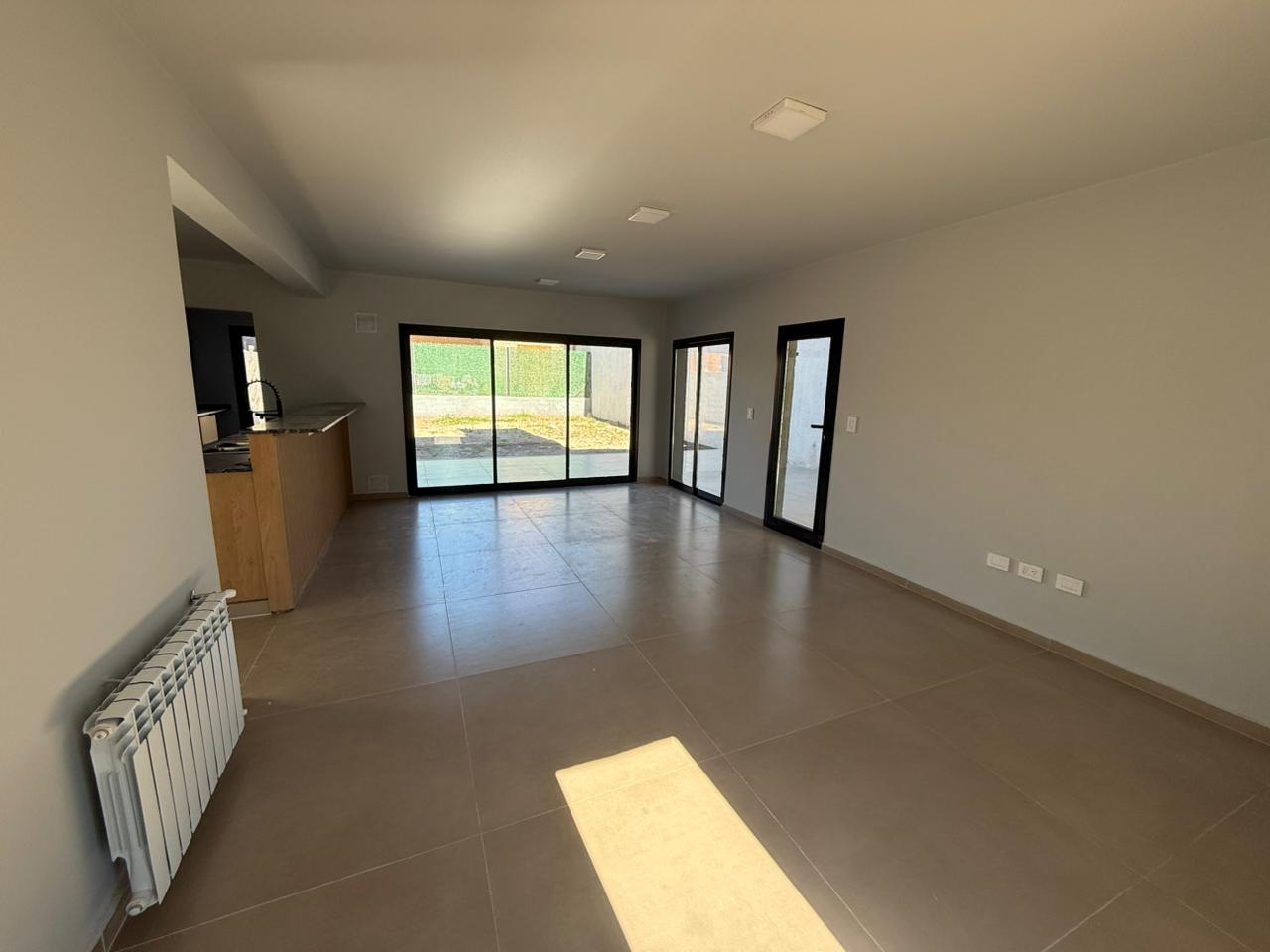 CASA 3 DORMITORIOS – DOCTA URBANIZACIÓN INTELIGENTE