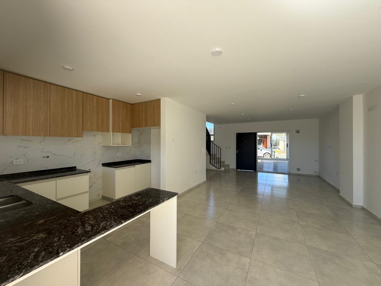DUPLEX 3 DORMITORIOS – DOCTA URBANIZACIÓN INTELIGENTE, ETAPA 2