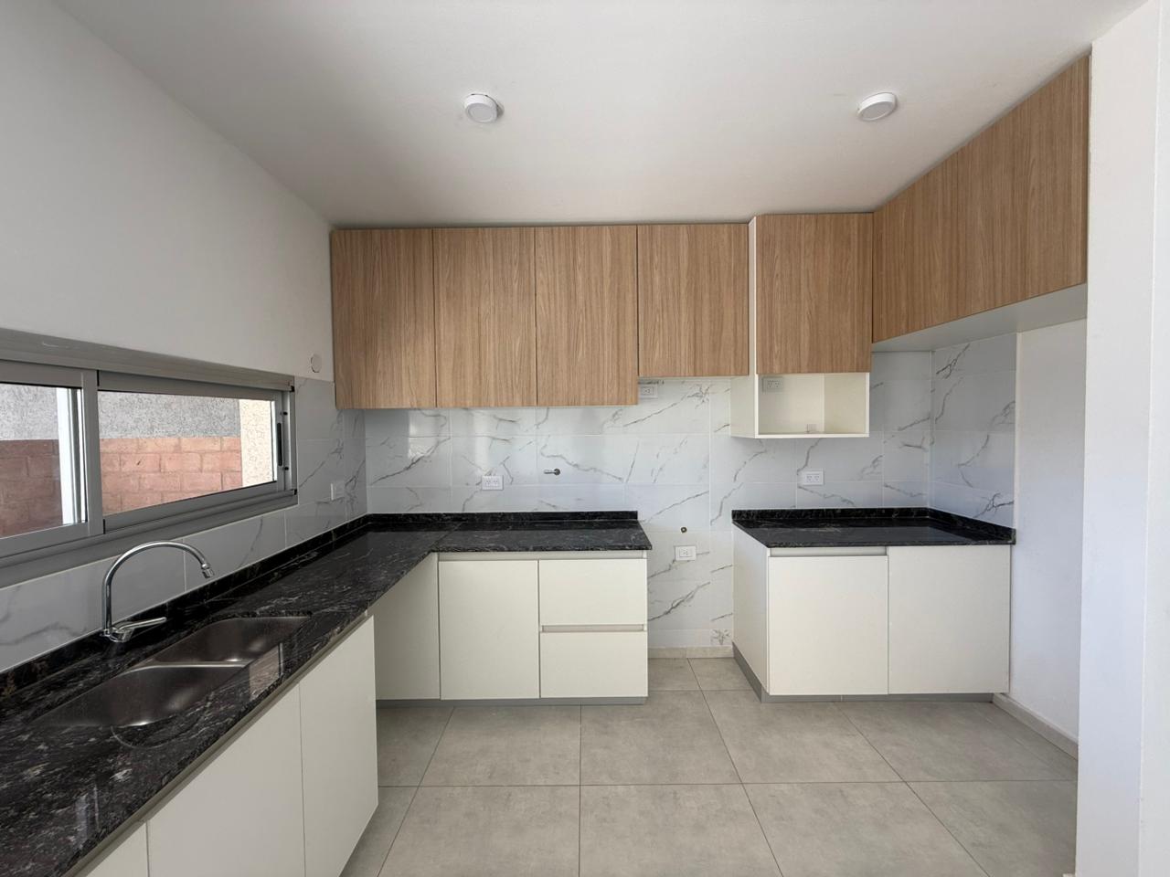 DUPLEX 3 DORMITORIOS – DOCTA URBANIZACIÓN INTELIGENTE, ETAPA 2