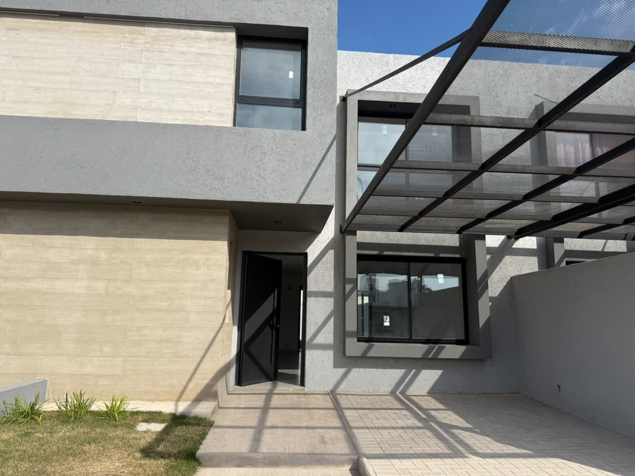 DUPLEX 3 DORMITORIOS – COLINAS DE MANANTIALES