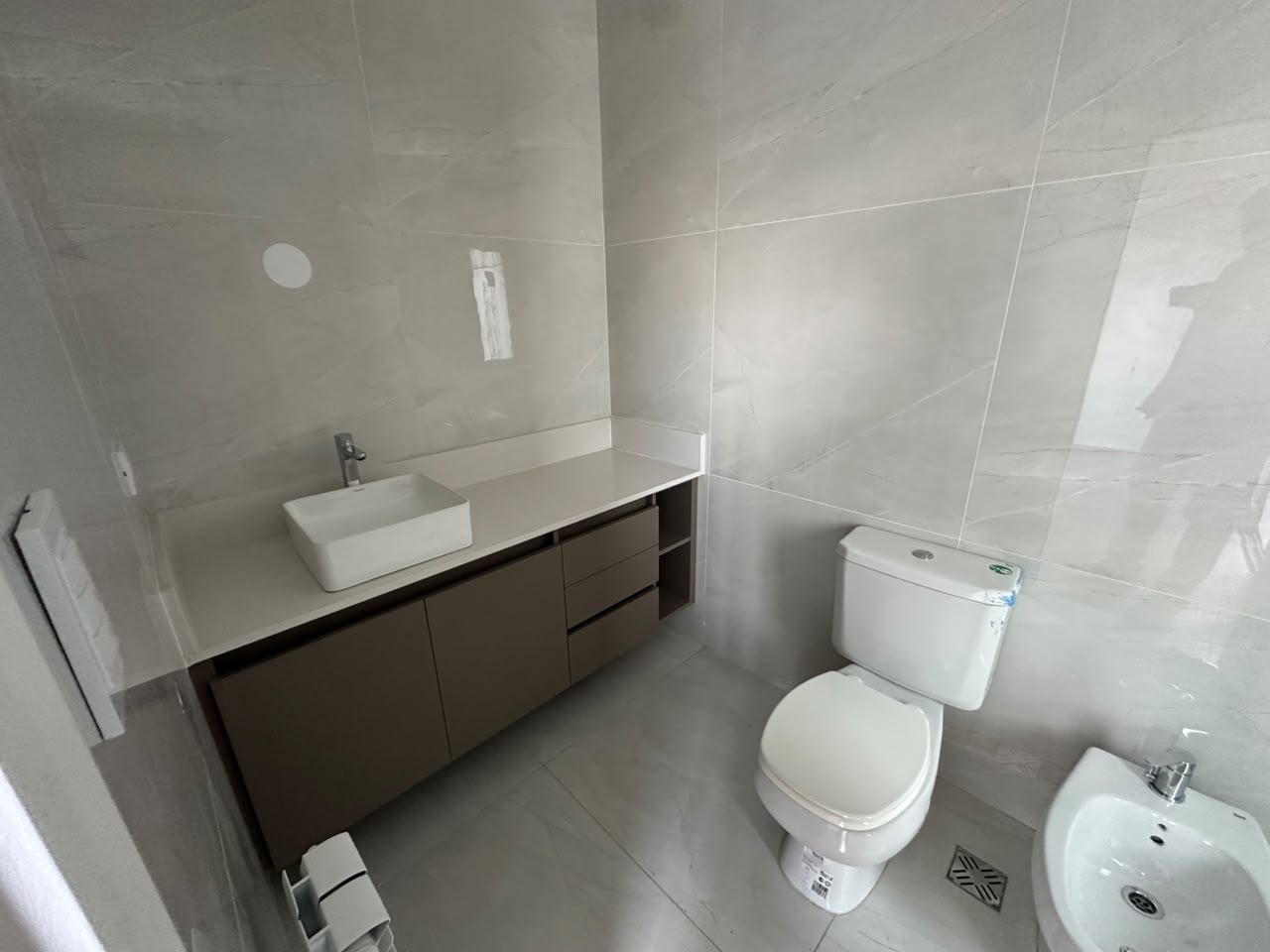 DUPLEX 3 DORMITORIOS – COLINAS DE MANANTIALES