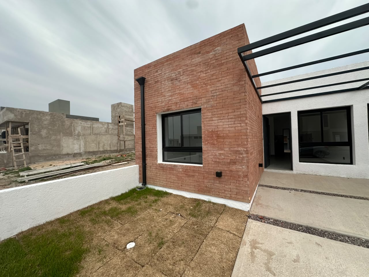 DUPLEX 2 DORMITORIOS – RINCONES DE MANANTIALES, MANANTIALES II