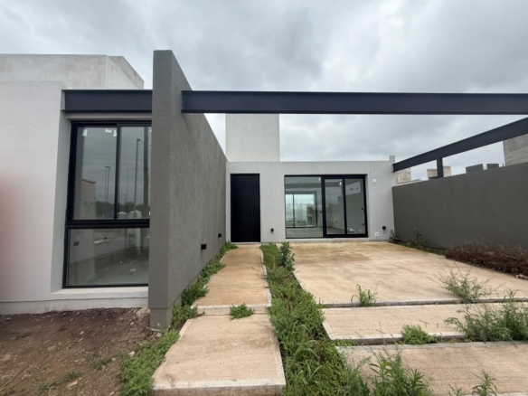 CASA 2 DORMITORIOS – DOCTA URBANIZACIÓN INTELIGENTE, SECTOR MALAGUEÑO